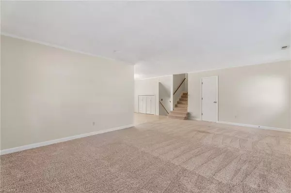 Kernersville, NC 27284,2805 Bobby LN