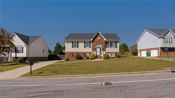 High Point, NC 27265,6053 Old Plank RD