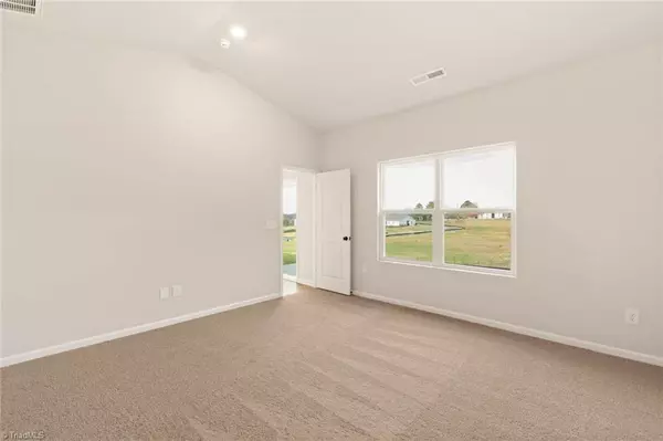 King, NC 27021,120 Tail Star CT