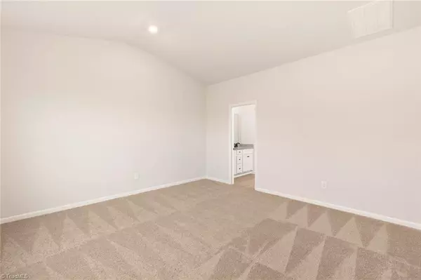 King, NC 27021,120 Tail Star CT