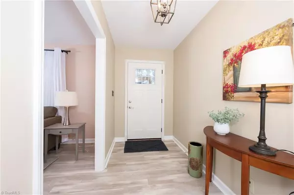 Winston-salem, NC 27103,1921 Burke Mill RD