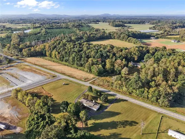 Sophia, NC 27350,7228 US Highway 311