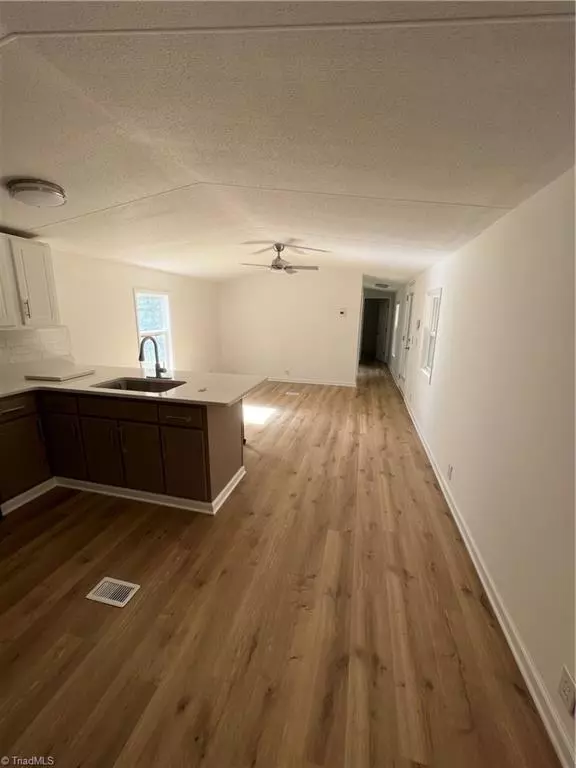 Eden, NC 27288,3242 Price RD