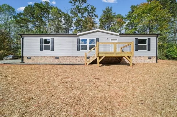 213 Green Walnut ST, Traphill, NC 28685