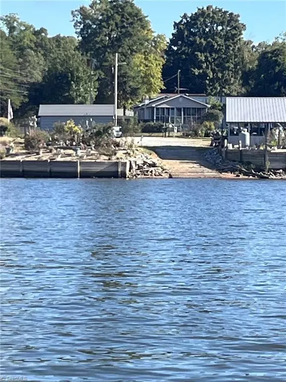 Lexington, NC 27292,155 Beach RD