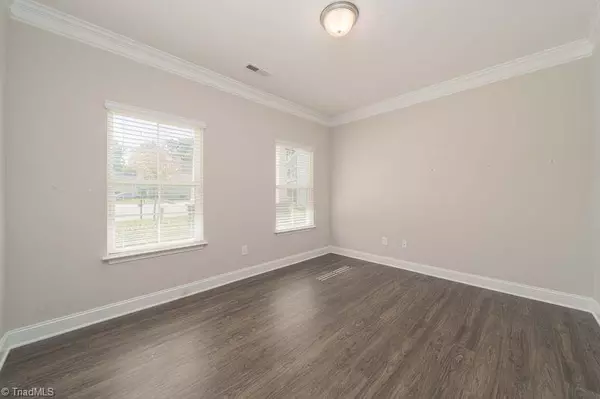 Walkertown, NC 27051,5252 Inigo CT