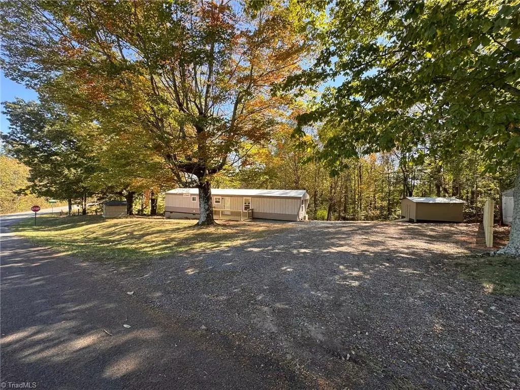 Pinnacle, NC 27043,1015 Patterson Farm RD
