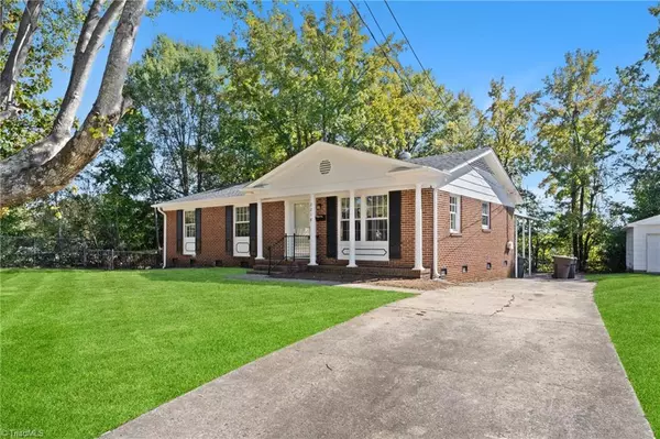 2218 Lakeland RD, Greensboro, NC 27406