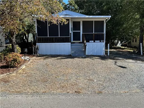 New London, NC 28127,121 S Cardinal DR