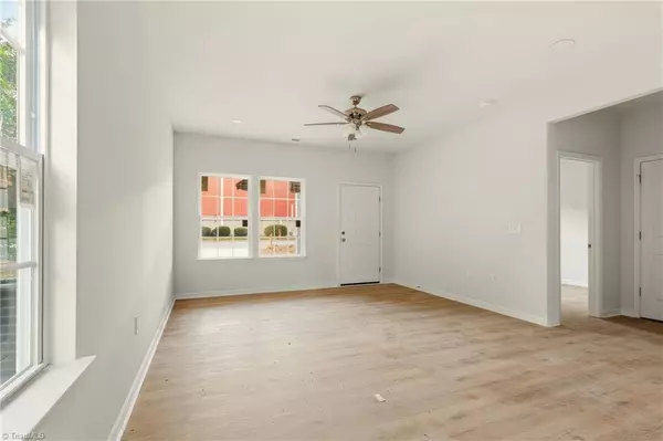 Lexington, NC 27295,42 Mill ST