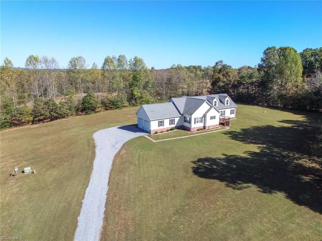 Hamptonville, NC 27020,3734 Westwood RD