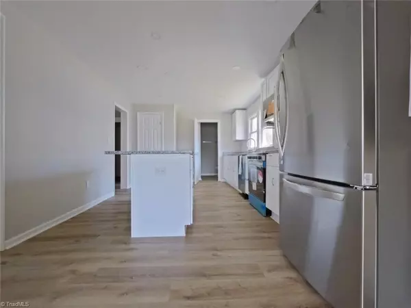 High Point, NC 27260,1205 West AVE