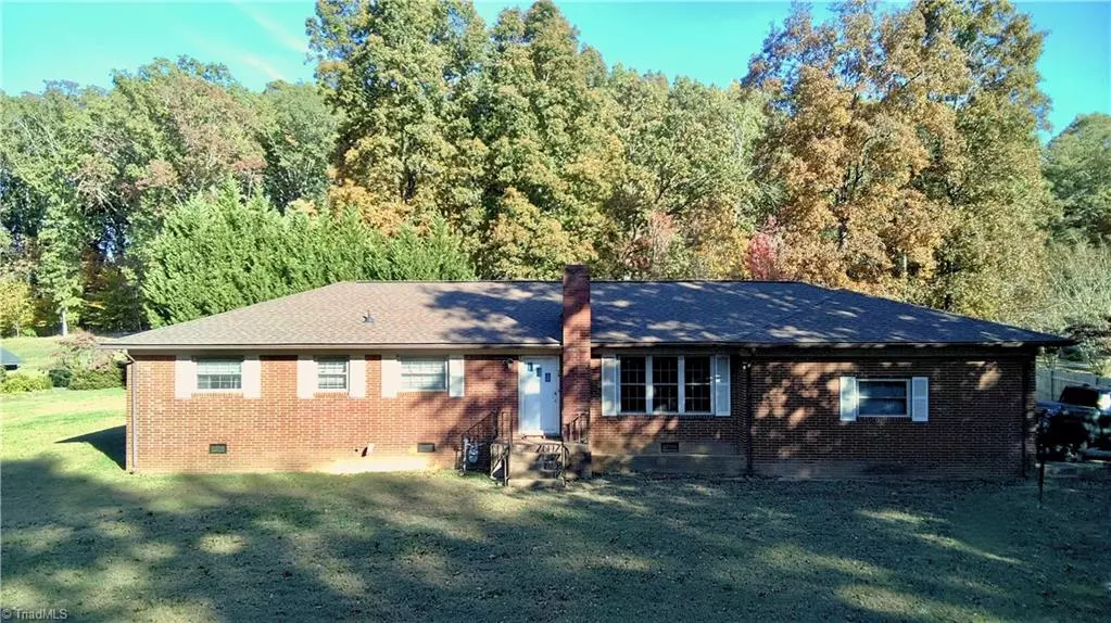 Lexington, NC 27292,19 Colonial DR