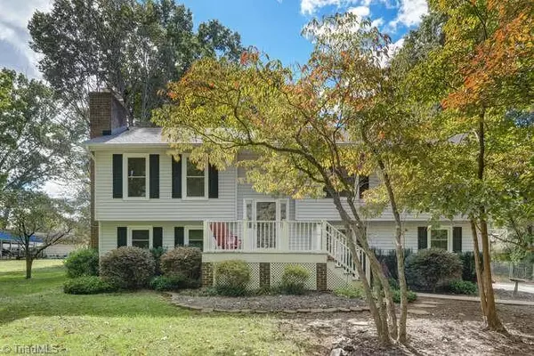 203 Timberwood TRCE, Reidsville, NC 27320
