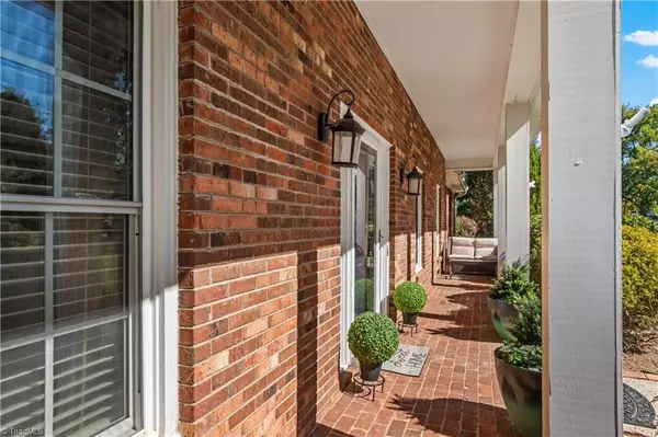 Kernersville, NC 27284,1105 Kingswood DR