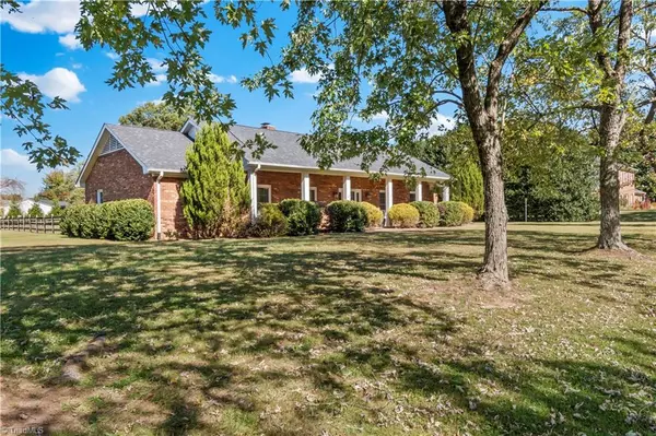 Kernersville, NC 27284,1105 Kingswood DR