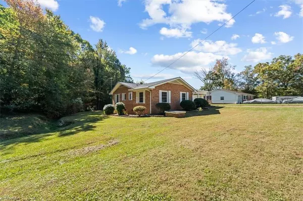 Asheboro, NC 27205,841 Hollings RD