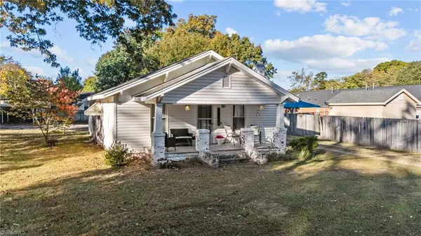 High Point, NC 27260,106 Crestwood CIR
