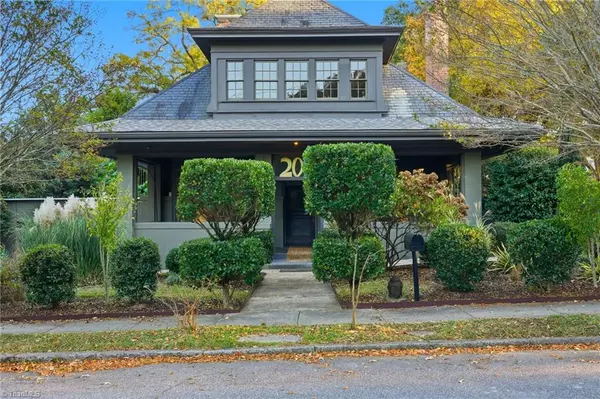 High Point, NC 27262,206 Louise AVE