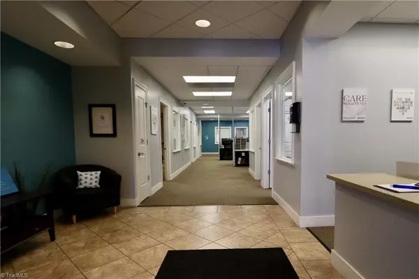 Elkin, NC 28621,112 Church ST