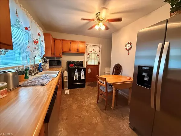 High Point, NC 27262,504 Avalon PL