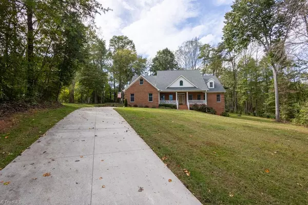Reidsville, NC 27320,214 Lake Hunt DR