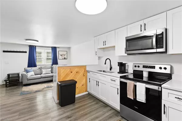 Lexington, NC 27295,13 Longview ST