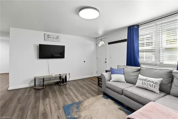 Lexington, NC 27295,13 Longview ST