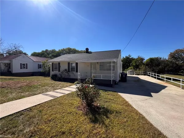 Greensboro, NC 27405,1413 Maple ST