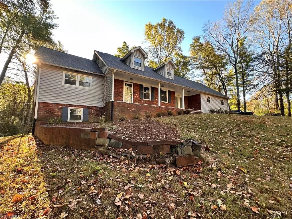 North Wilkesboro, NC 28659,334 Souther RD