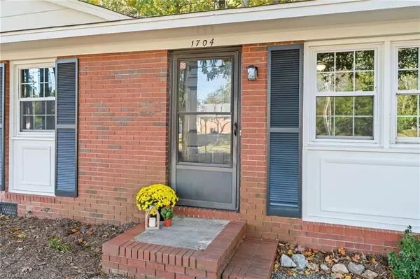 High Point, NC 27260,1704 Cedrow DR