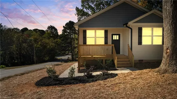 632 Spring Garden CIR, High Point, NC 27260