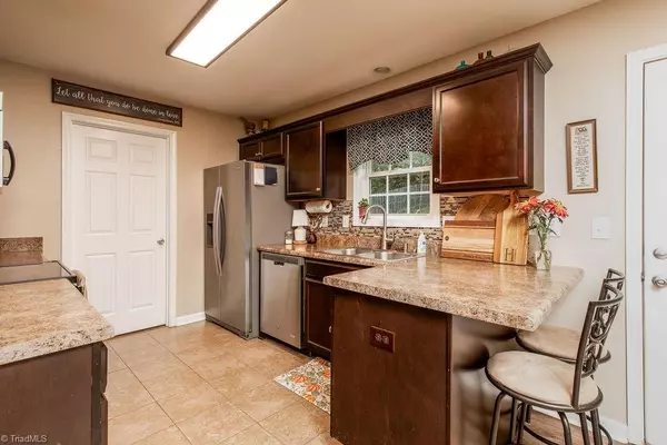 Archdale, NC 27263,5226 Brook CIR