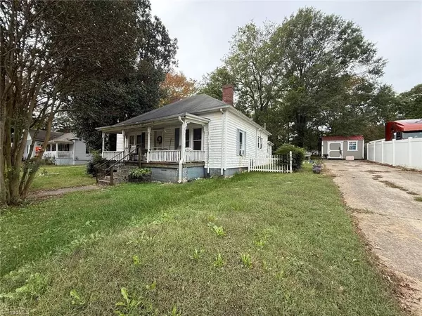 Eden, NC 27288,1015 West AVE