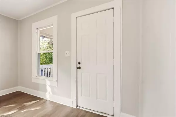 Winston-salem, NC 27107,2051 Bloomfield DR