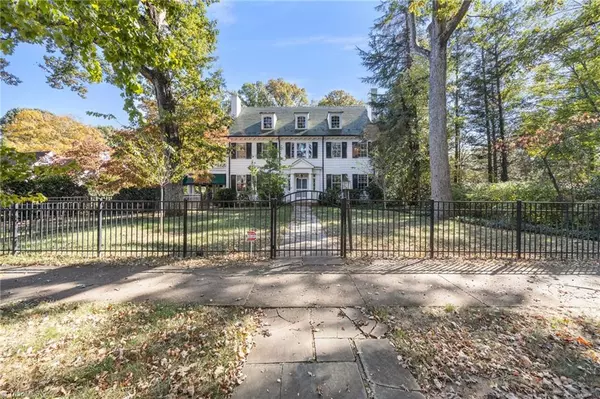 Winston-salem, NC 27104,1970 Georgia AVE