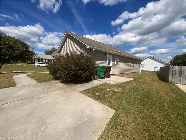 High Point, NC 27265,2470 Shadow Valley RD