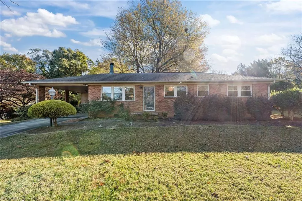 Jamestown, NC 27282,308 Edwards PL