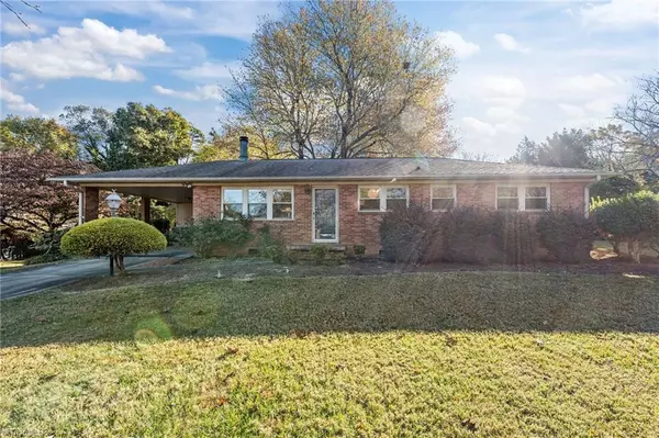 308 Edwards PL, Jamestown, NC 27282