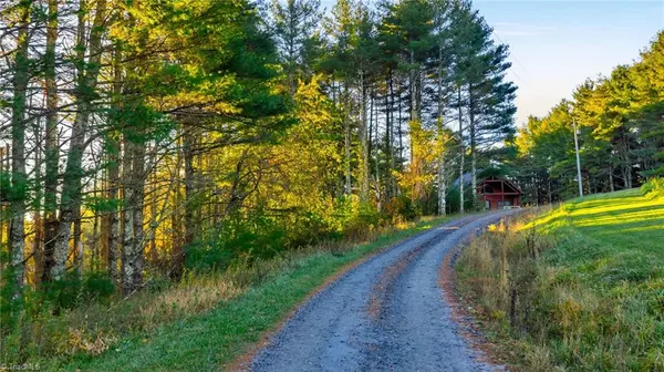 West Jefferson, NC 28694,TBD 18-19 Davis Acres DR