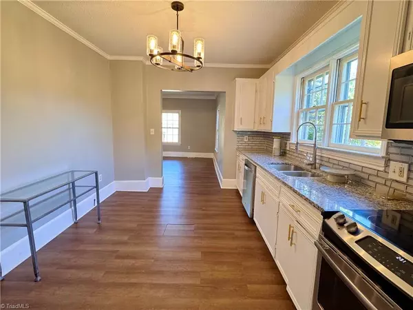 Elkin, NC 28621,531 Elk Spur ST