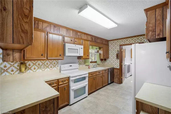 Lexington, NC 27295,104 Alpine DR