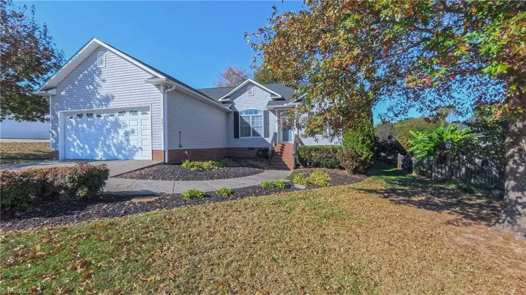 6071 Weant RD, Archdale, NC 27263