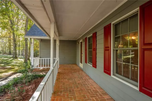 East Bend, NC 27018,405 Oak ST