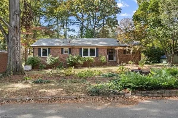 406 S Cliffdale DR, Winston-salem, NC 27104
