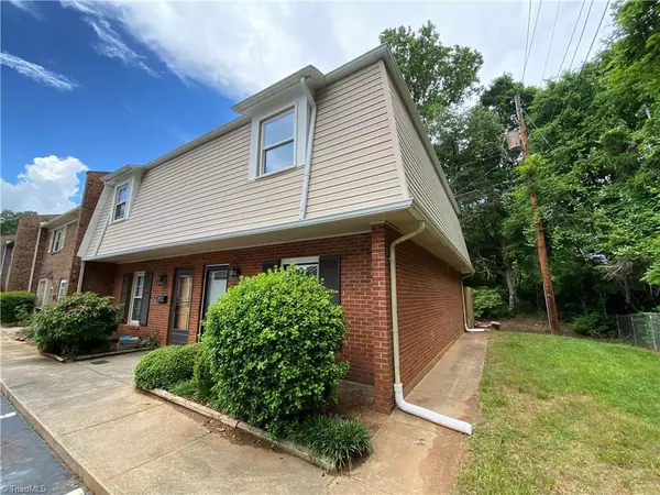 Winston-salem, NC 27104,331 Vineyard Park CT