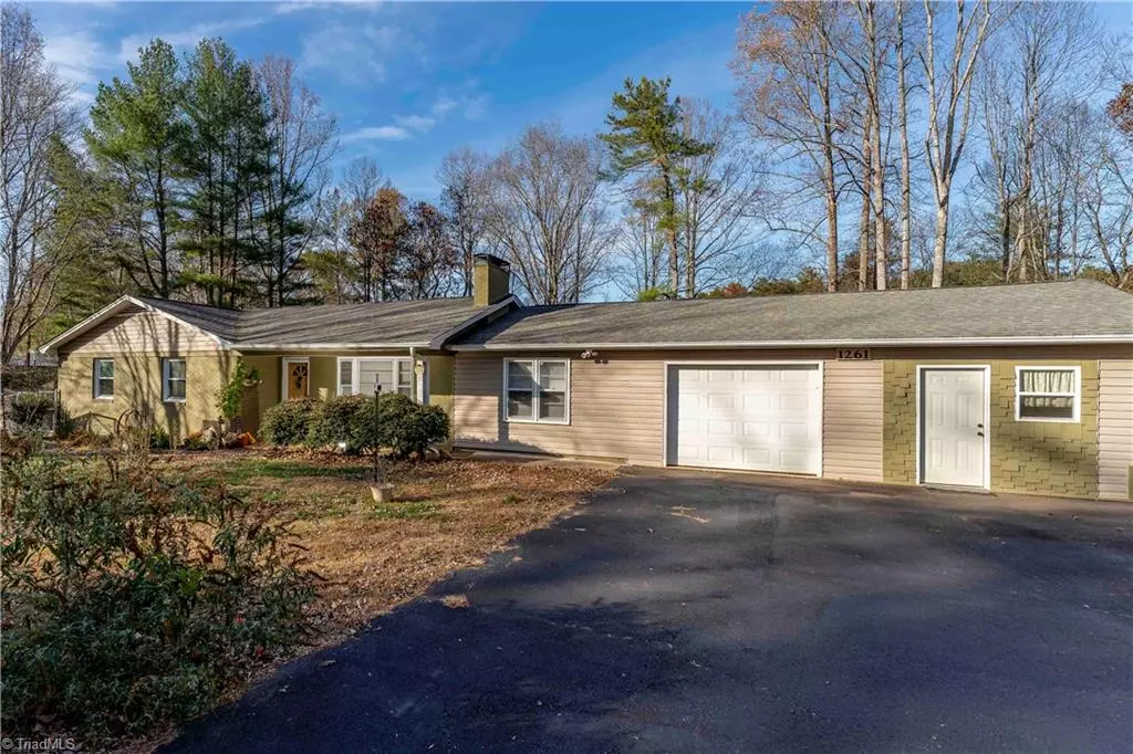 Mount Airy, NC 27030,1261 Turkey Ford RD