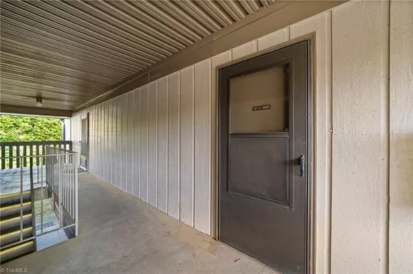 Winston-salem, NC 27103,2235 Sunderland RD #97-C