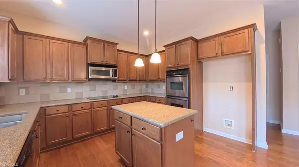 Clemmons, NC 27012,1600 Lakefield DR