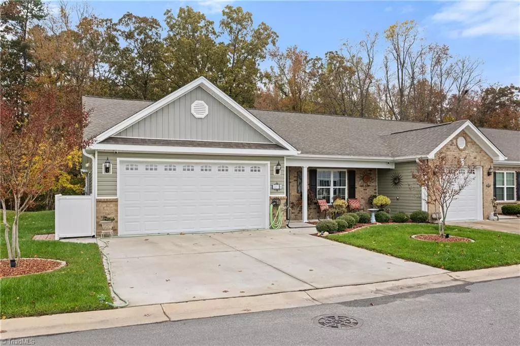 Archdale, NC 27263,301 Oak Ridge DR